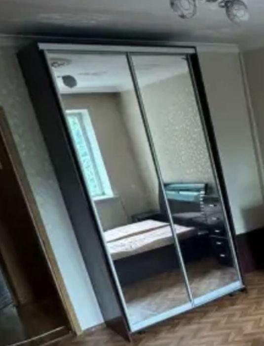 Продам спальный гарнитур