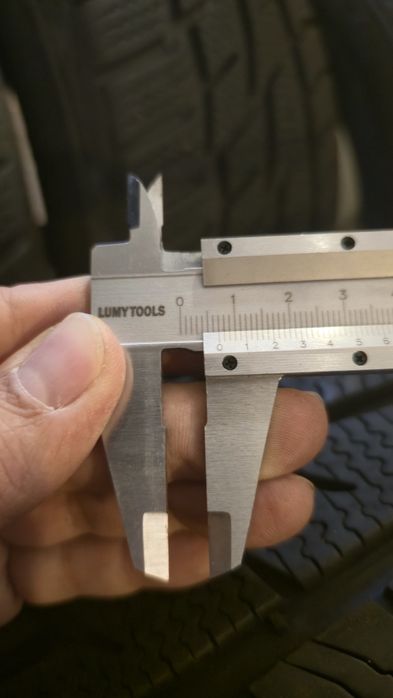 Anvelope auto iarna profil 8 mm 195 50 15 Matador Sibir Snow