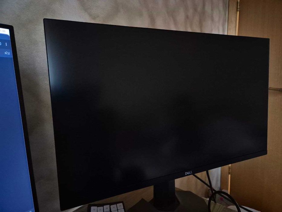 Dell S2721DGF 27" QHD 165Hz — геймърски монитор, отлично състояние
