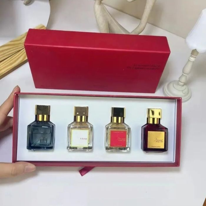 Maison Francis Kurkdjian Paris-луксозен подаръчен сет
4 Piece 30ML gif