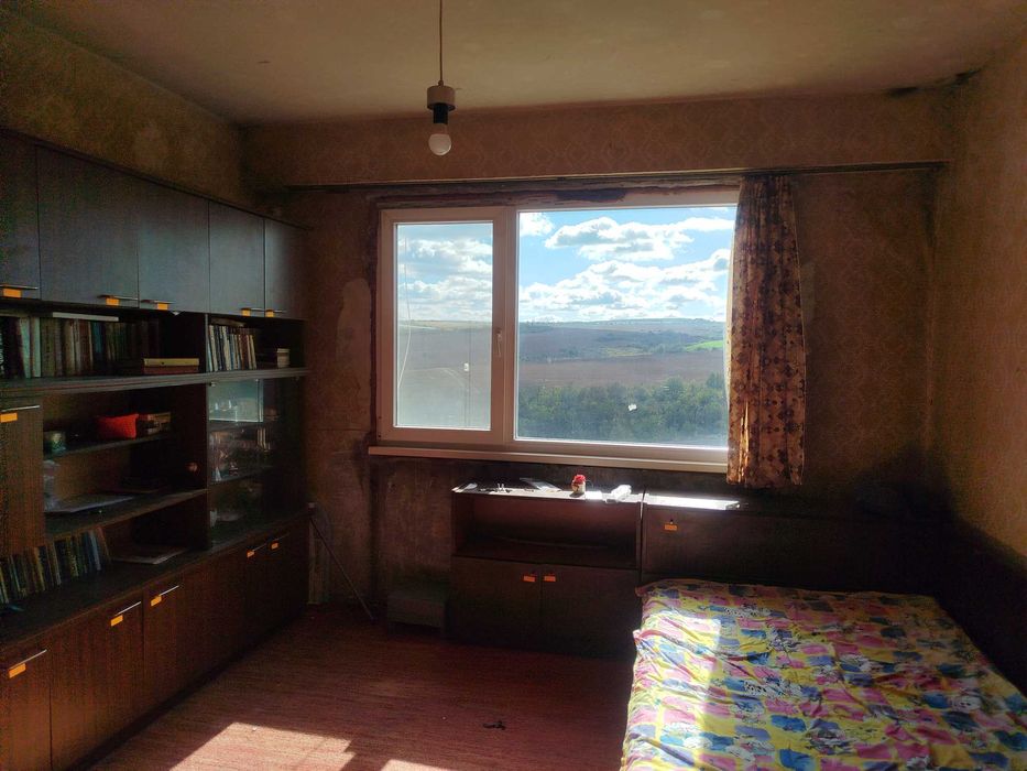 Тристаен апартамент