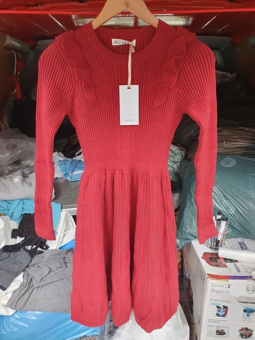 •ATENȚİE ! Am 2500 kg de haine second hand la sac preț 18 lei kg•