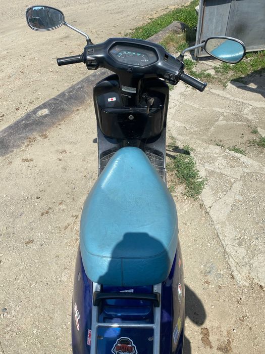 Honda LEAD 90 Скутер