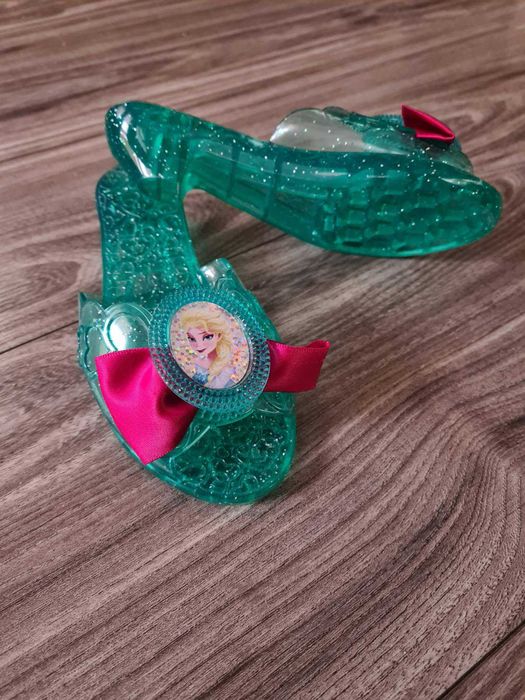 Чанта Мини Маус, очила, 3D пантофи с подвижни уши и обувките на Елза