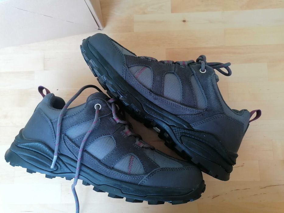 Adidasi dama Jack Wolfskin Trail Hiker Texapore Low W marime 40 impermeabili TEXAPORE trekking outdoor, noi , usori, respirabili, aderenta buna