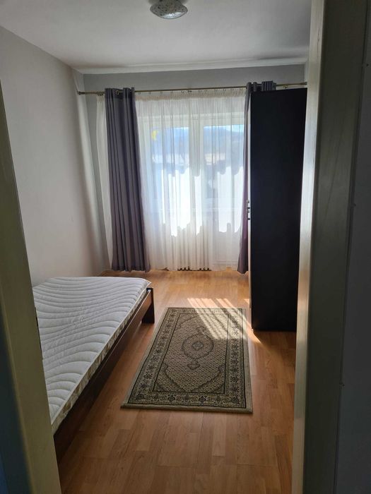 Inchiriez apartament 3 camere zona Apolo