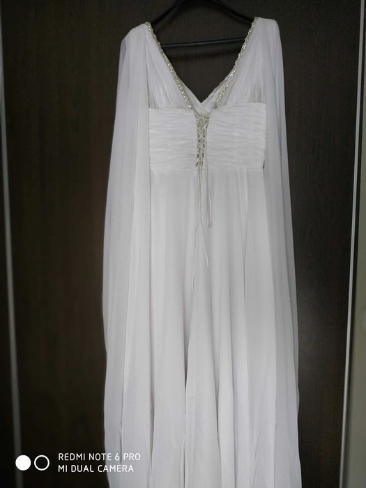 Булчинска рокля с воал