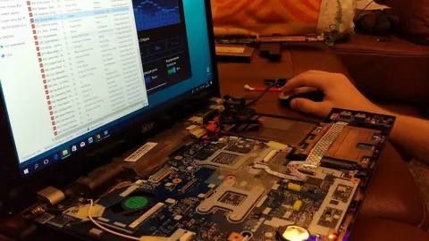 Ремонт ноутбуков компьютеров моноблоков принтеров