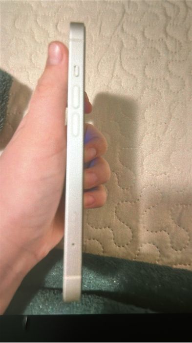 Vând iphone 14 normal