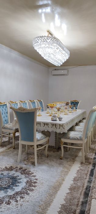 Стол  стул сотилади.