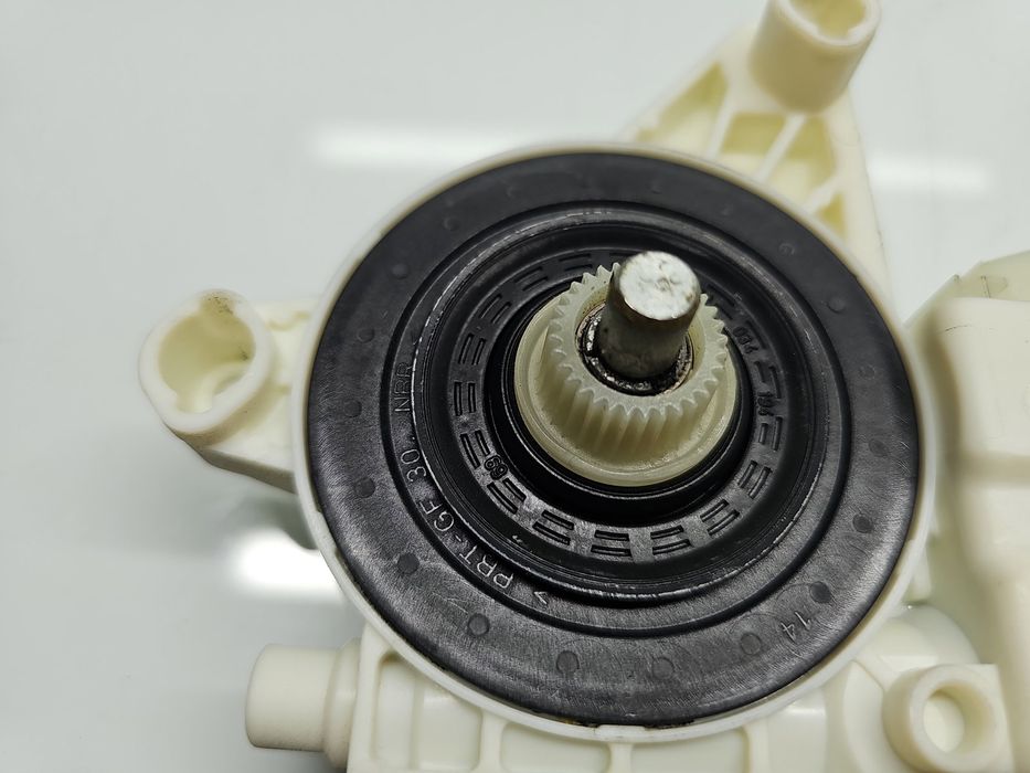 Motoras geam stanga fata Mercedes Clasa A (W176) [Fabr 2012-2018] A246