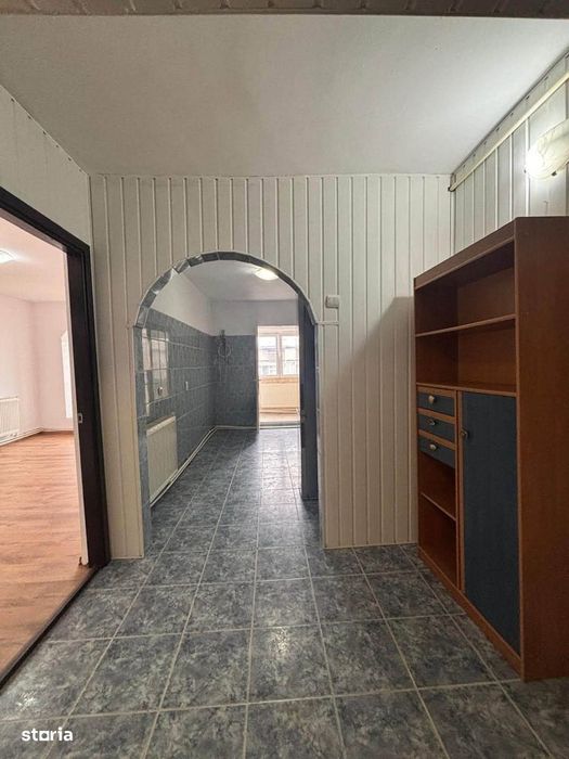 De vanzare apartament decomandat cu 3 camere,2 balcoane,78mp,79900euro