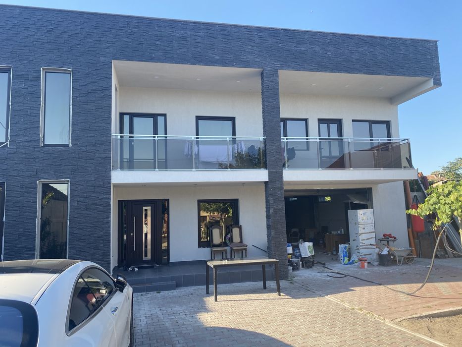 Balustrada din sticla terase si balcoane