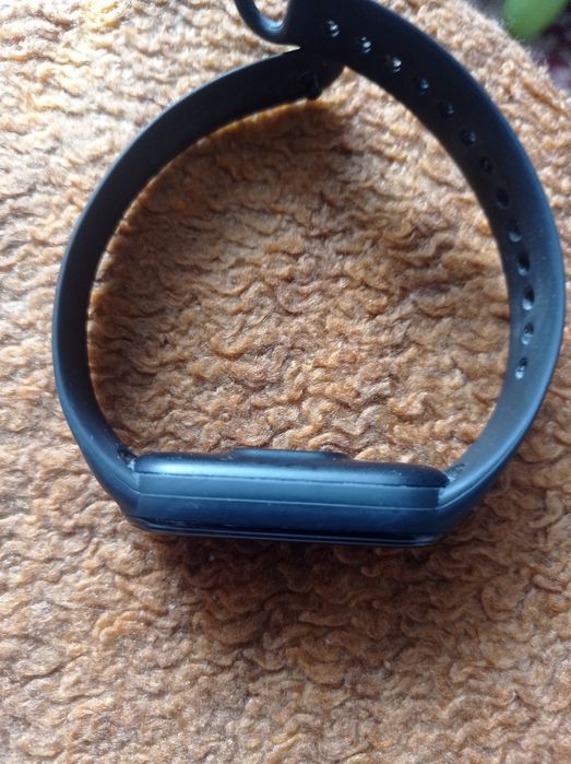 Продам фитнес браслет  mi 5