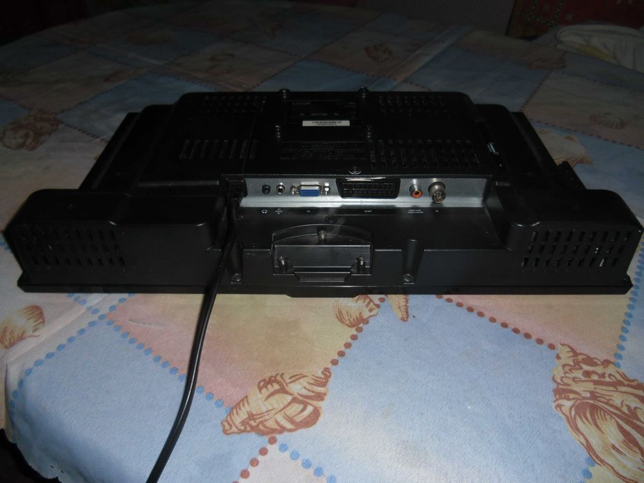 29.Продавам Телевизор LOGIK 20Full HD readi LED TV-Модел:L20HE15