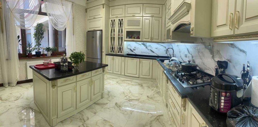 Кухонная мебель "ПРЕМИУМ" класса под заказ!