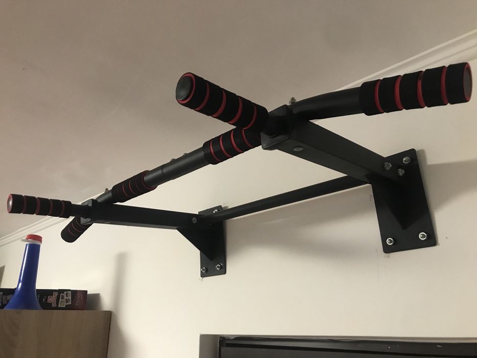 Bara tractiuni cu fixare in perete/tavan