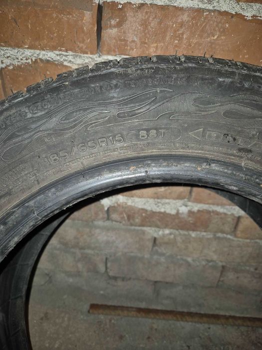 Два броя гуми размер 185/65/15