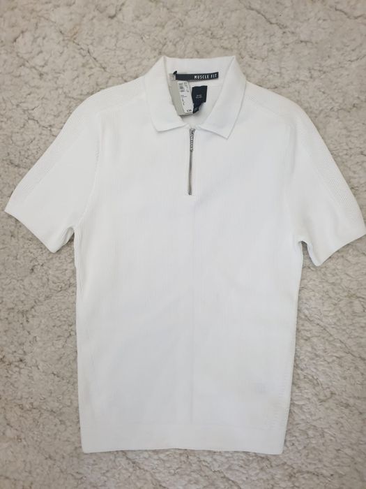 Sacou, pantofi, adidasi, camasi.