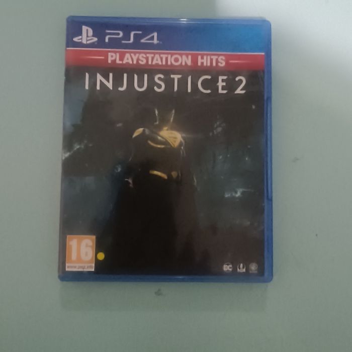 Обменяю игру на пс 4 Injustice 2
