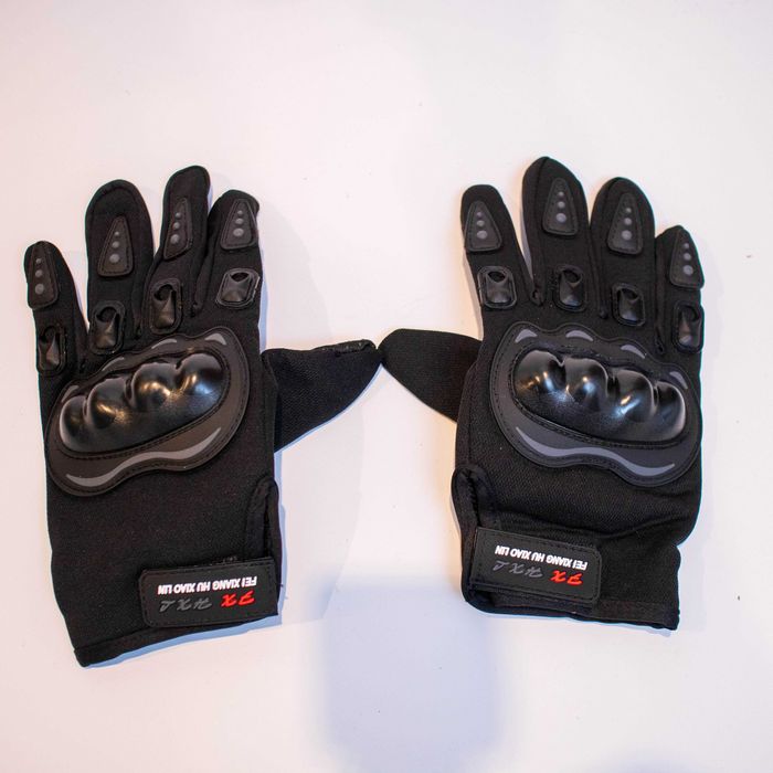 Каска подходяща за мотокрос , планински велосипед , ел. тротинетка