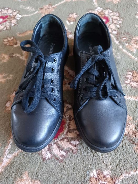 Продам туфли - подростковые