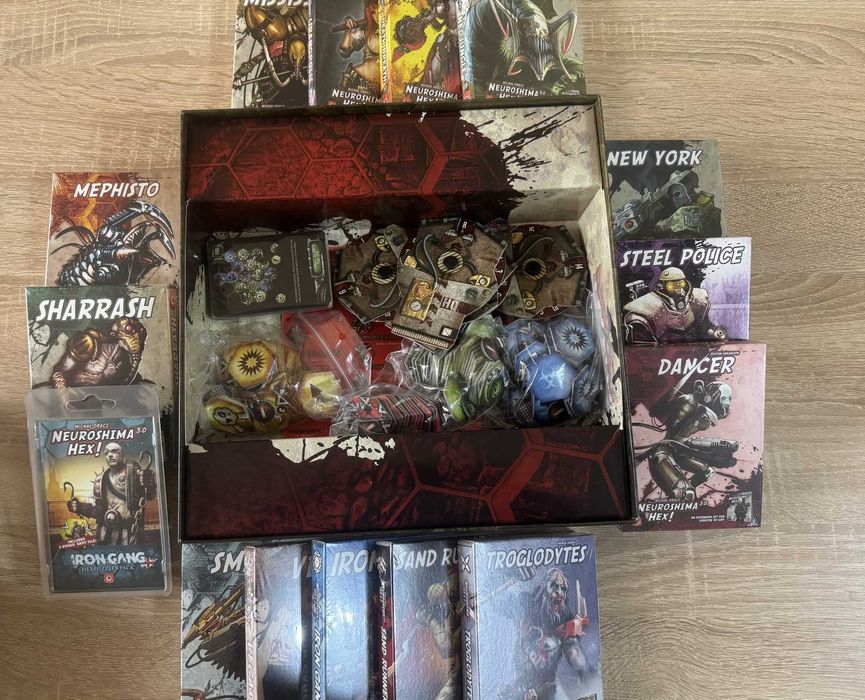 Neuroshima Hex + 15 expansions