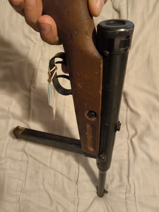 Обезопасен автомат Bereta ot VSV. картечен пистолет, пушка, карабина