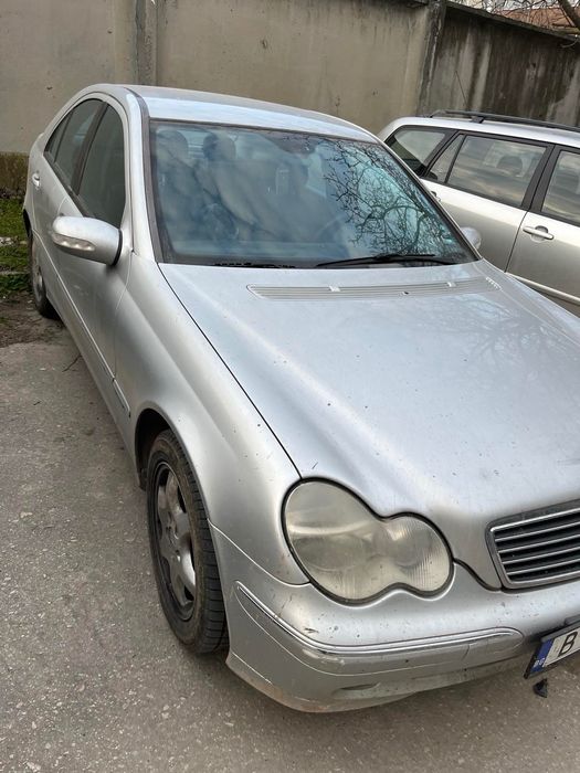продавам mercedes c220