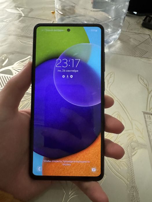 Самсунг а52.