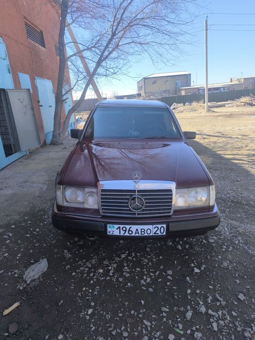 Продам Мерседес 124