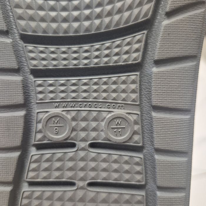 Продам тапочки новые