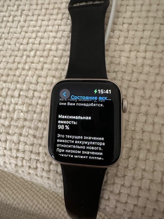 Часы Apple whach SE в отличном сост