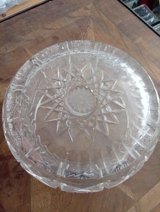 Кристална купа, кристал