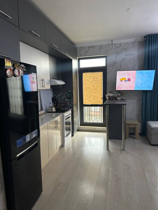 Аренда двухкомной квартиры на кадышева новостройка 3-этаж