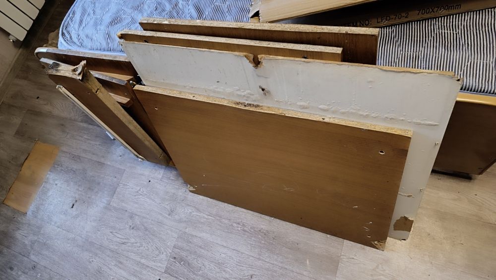 Отдам даром мебель