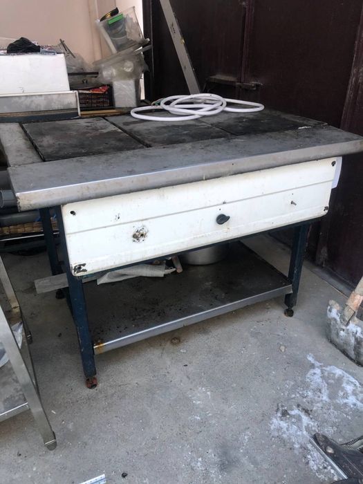 Plita dlya podgotovleniya pishi