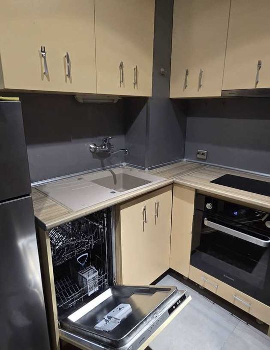 Продава се Двустаен апартамент в София, Яворов - 56 кв.м за 4108 €/кв.м - Снимка #3