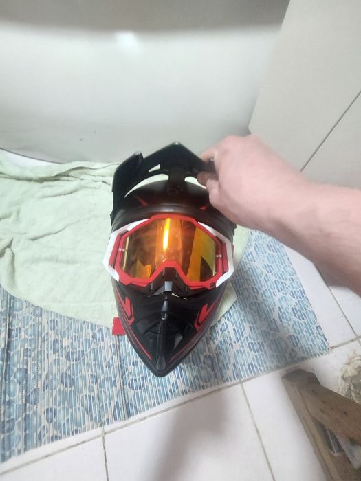 Продам шлем эндуро