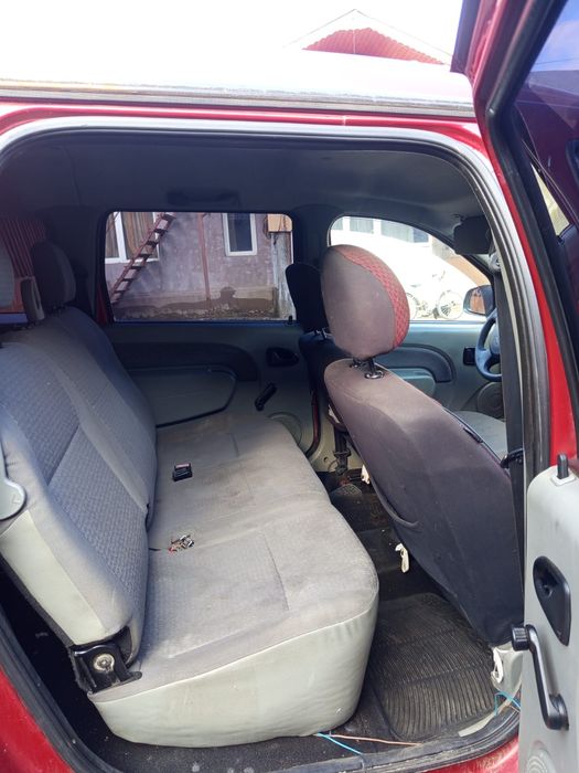 Vând logan mcv 5 locuri