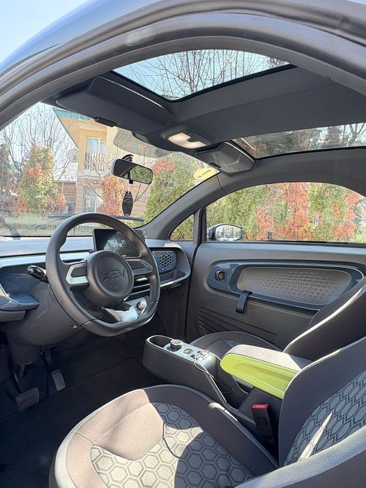 XEV YOYO Faceift Electric | CarPlay | AC | Panoramic | Audio Custom