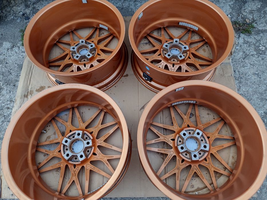 Топ състояние MAM 19-5x112 et30 8.5j BMW G30