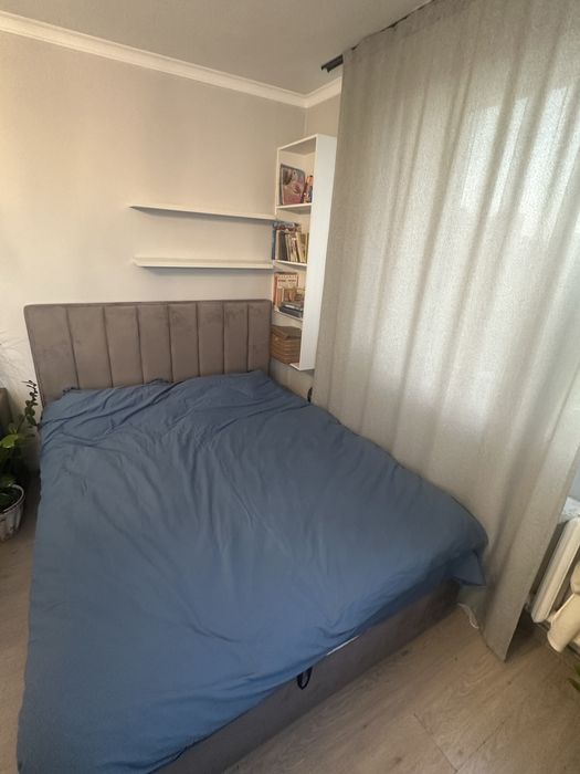 Продается двухспальная кравать 1,6*2 с матрасом. В хорошем сост.