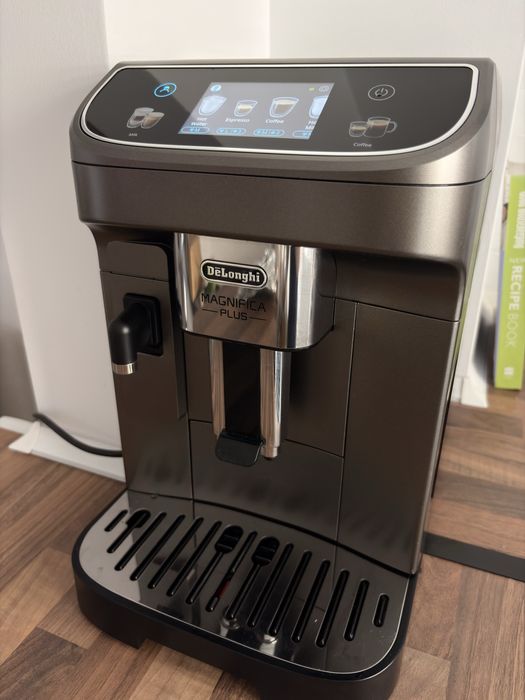 Espressor De’Longhi Magnifica Plus ECAM 320.70.TB – Automat
