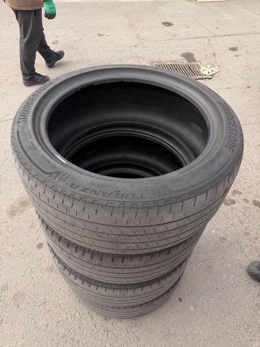 Продам шину Bridgestone