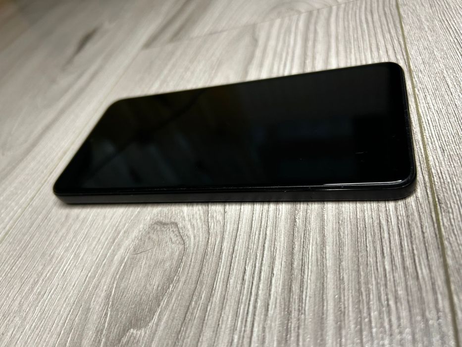 Vând telefon REDMI NOTE 11 PRO 5 G 128 gb