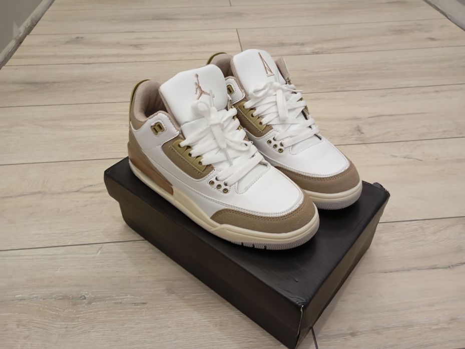 Air Jordan 3 "Beige"