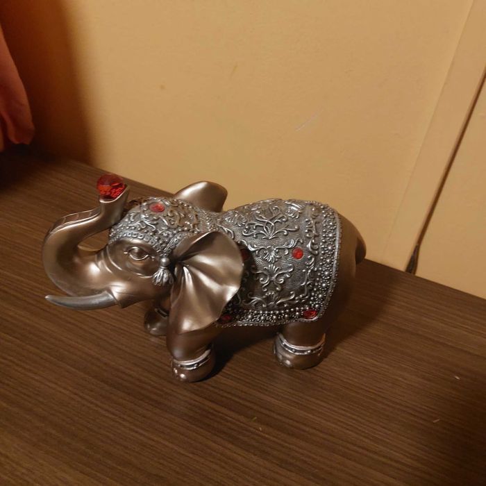 Фигурка на Слонче