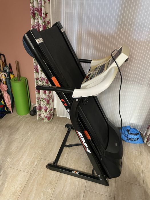 Se vinde Banda de alergare BH