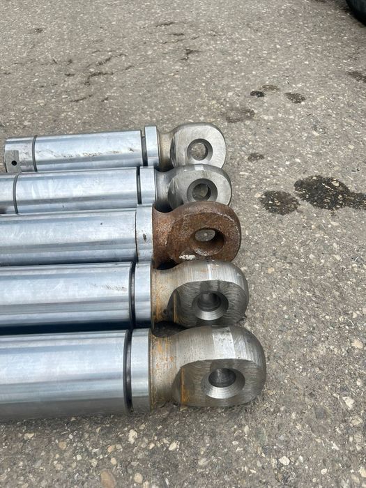 Cui (ochi) remorcă,rotativ